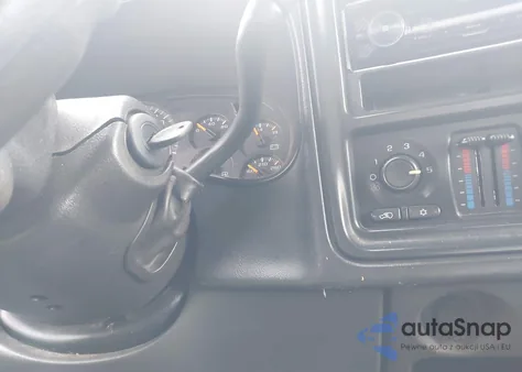 2004 Chevrolet Silverado 1500 Work Truck из США, поврежденный, VIN 2GCEK19V941379434